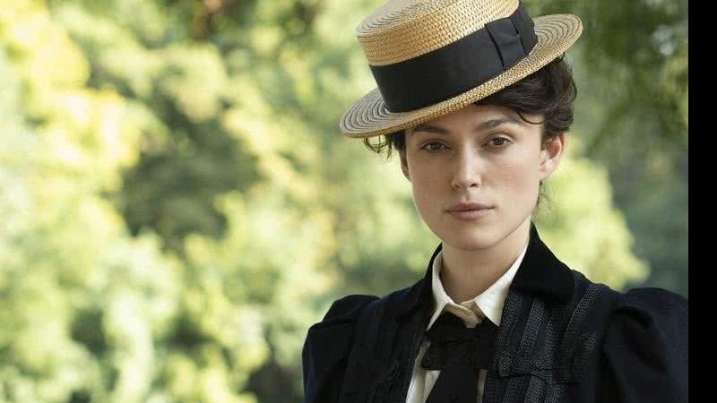 Keira Knightley em cena do filme "Colette" - Wikimidia Commons