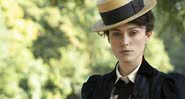 Keira Knightley em cena do filme "Colette" - Wikimidia Commons