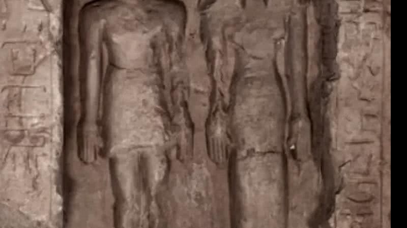 Detalhe da escultura: amaldiçoados por vizinhos? - Tell Edfu Project