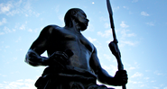 Monumento em homenagem ao Zumbi dos Palmares na Praça da Sé, Bahia - Getty Images