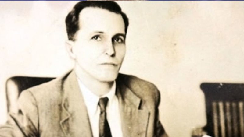 O comunista Luís Carlos Prestes quando senador, em 1945 - EBC Brasil via Wikimedia Commons