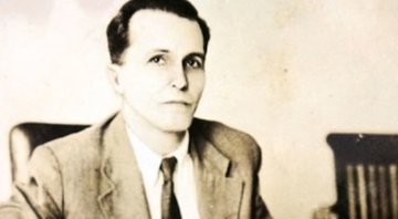 O comunista Luís Carlos Prestes quando senador, em 1945 - EBC Brasil via Wikimedia Commons