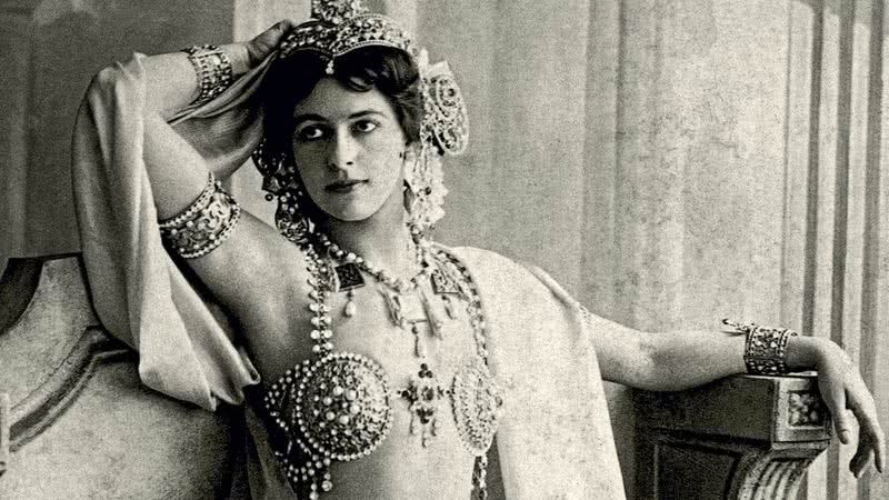 Mata Hari em 1906 - Wikimedia Commons