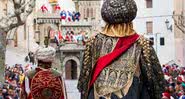 Reprodução de encontro entre mouros e cristãos em castelo de Valencia - Getty Images