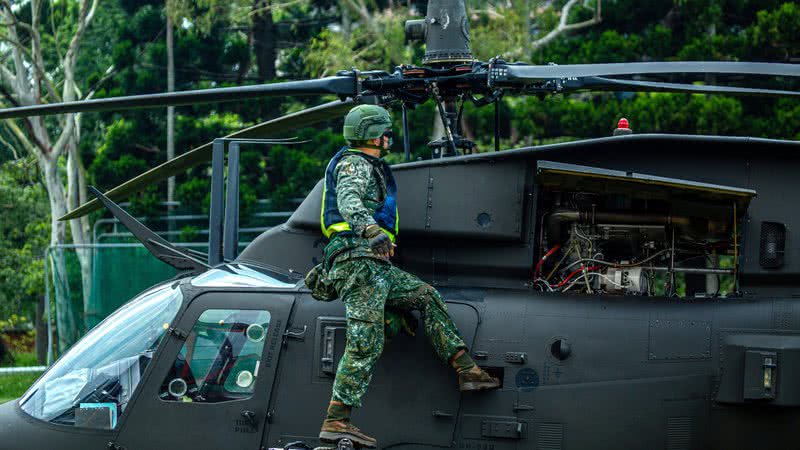 Militar taiwanês durante exercício de simulação de ataque chinês - Getty Images