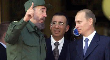 Fidel e Putin durante encontro em 2000 - Getty Images