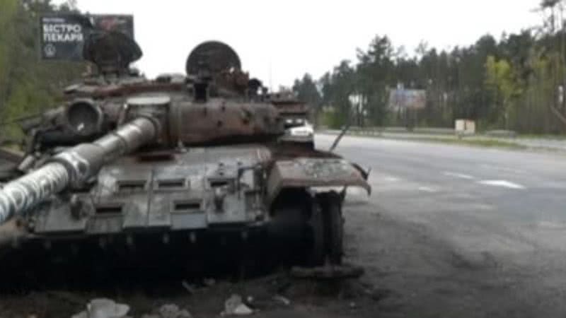 Tanque de guerra, na Rússia - Reprodução/Vídeo/BBC News Brasil