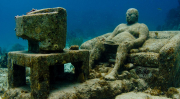 Escultura Inertia, localizada no Underwater Museum of Art - Reprodução