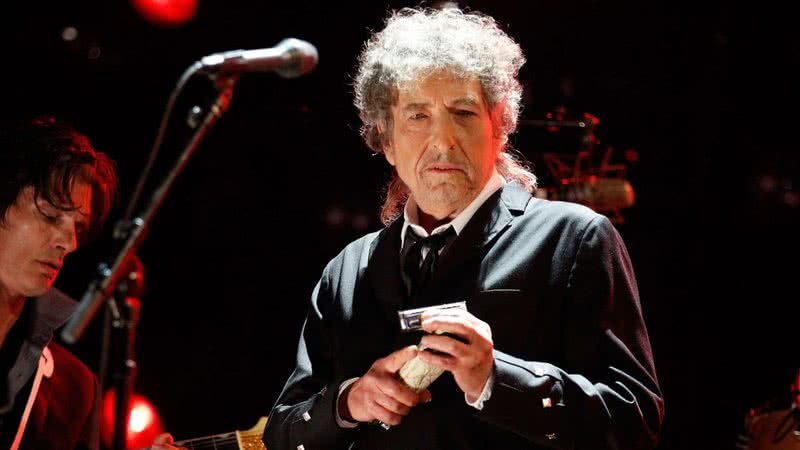 O astro Bob Dylan durante apresentação - Getty Images