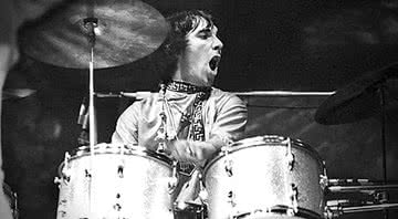 Keith Moon durante um concerto - Divulgação/Twitter/MichaelRees84/20.11.2020