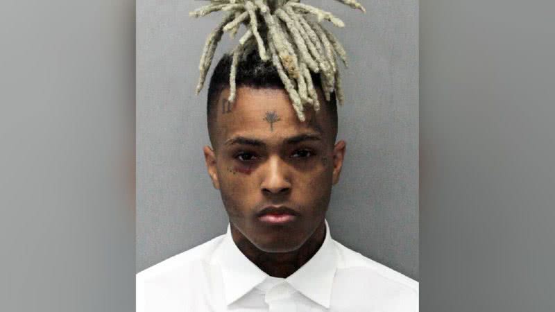 Fotografia em plano retrato de XXXTentacion - Divulgação / Miami-Dade Corrections and Rehabilitation Department