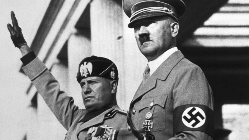 Benito Mussolini e Adolf Hitler - Getty Images