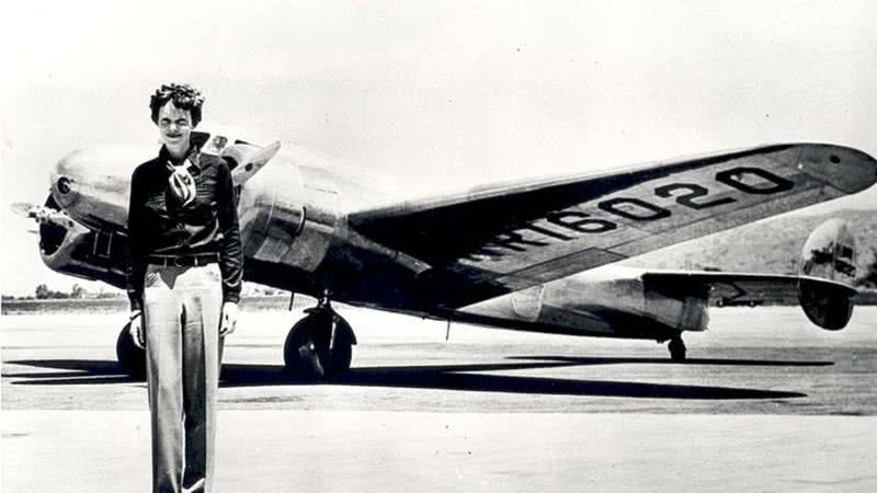 Amélia Earhart - Wikimedia Commons