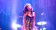 Amy Winehouse em sua última performance (2011) - Reprodução / Youtube