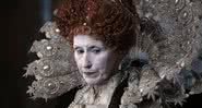 A atriz Anita Dobson caracterizada como Elizabeth I - Divulgação