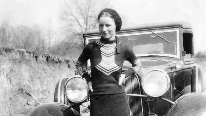 Bonnie Parker no auge de sua carreira criminosa - Wikimedia Commons