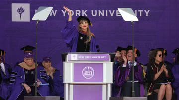 Taylor Swift em premiação pela Universidade de Nova York. Yankee Stadium, 2022. - Getty Images