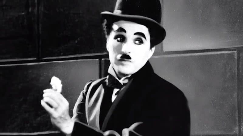 Charles Chaplin em um de seus filmes - Divulgação / YouTube