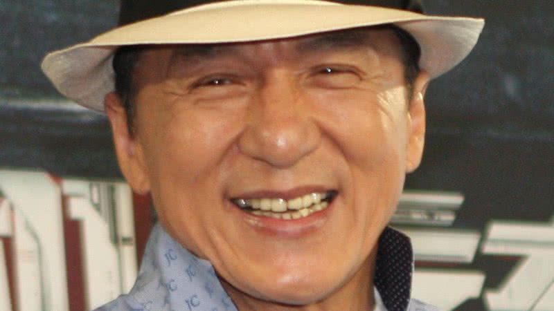 Fotografia de Jackie Chan - Wikimedia Commons/ Eva Rinaldi