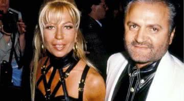 Fotografia mostrando Donatella e irmão, Gianni, antes de sua morte - Divulgação / Instagram / @donatella_versace