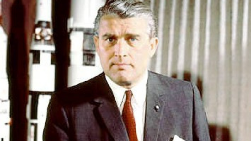 Fotografia de Wernher von Braun em maio de 1964 - Divulgação/NASA