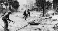 Soldados americanos durante combate em Seul, em 1950 - Domínio público/Naval Historical Center