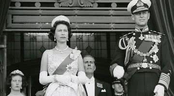 Elizabeth e Philip em evento público - Archives New Zealand, via Wikimedia Commons