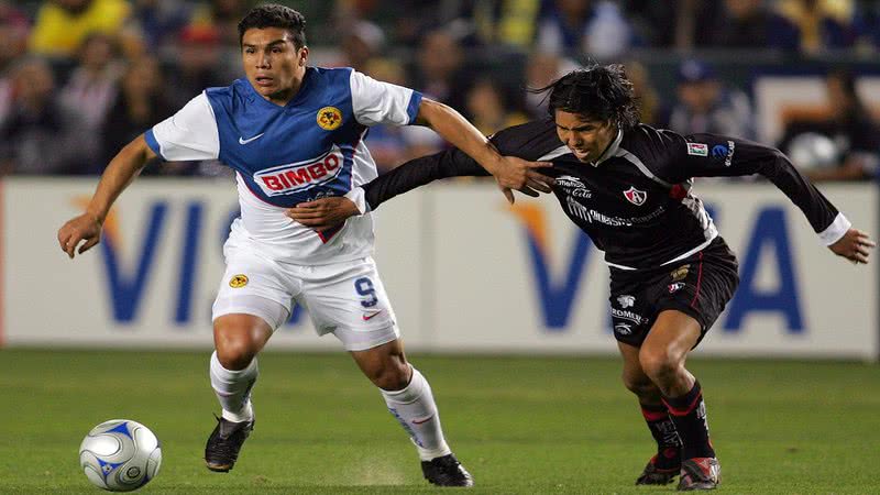 Salvador Cabañas em ação pelo América do México - Getty Images