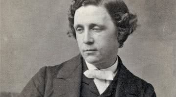 Fotografia do autor Lewis Carroll - Wikimedia Commons