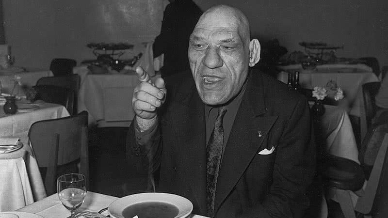 O lutador Maurice Tillet - Wikimedia Commons