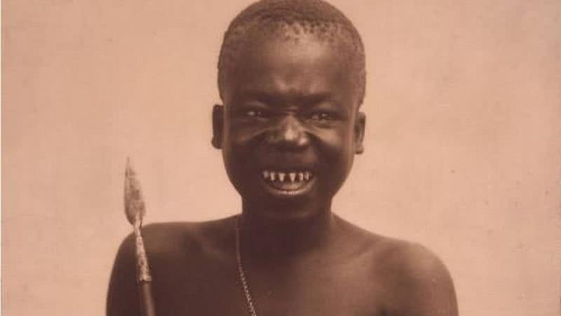 Ota Benga, do povo Mbuti - Wikimedia Commons