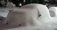 Imagem ilustrativa de carro sob a neve - Wikimedia Commons