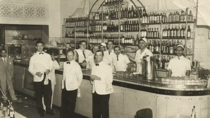 Equipe do Ponto Chic durante a década de 1950 - Acervo / Ponto Chic