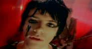 Richey Edwards em clipe da banda Manic Street Preachers - Divulgação - Youtube