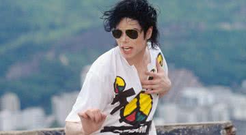 Michael no clipe "They Don't Care Avout Us", no Pelourinho - Divulgação / YouTube