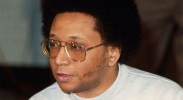 Wayne Williams, suspeito de dezenas de assassinatos - Wikimedia Commons