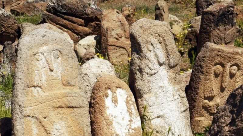 Petróglifos em Shahar Yeriseja, no Irã - Divulgação