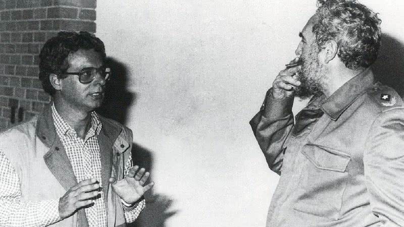 Frei Betto conversando com Fidel - Divulgação/ editora Fontanar