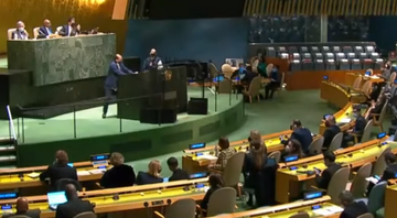 Foto da Assembleia Geral da ONU, discutindo a invasão russa - Divulgação / Youtube (O POVO Online)