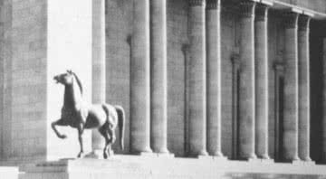 Escultura de cavalo feita para Hitler - Divulgação/ Wikimedia Commons/ Mundial Bavarian State Library