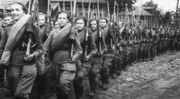 Mulheres na Segunda Guerra Mundial - Divulgação / Youtube / Hoje na Segunda Guerra Mundial