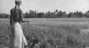 Um senhor de 64 anos e seu neto, em 1943 - Getty Images