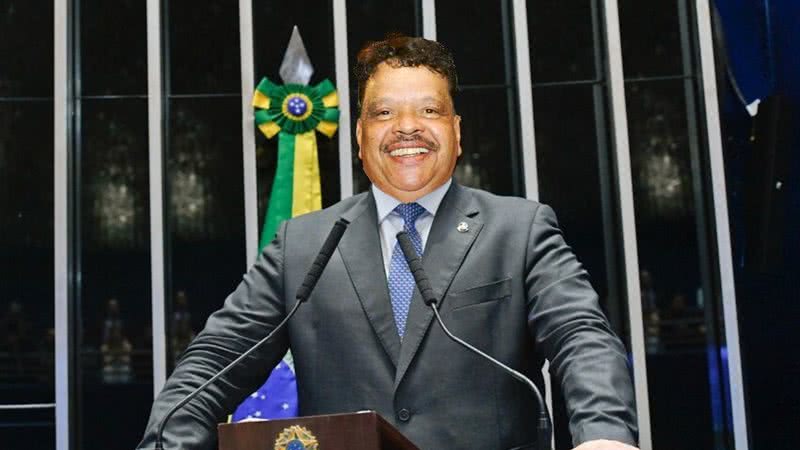 Montagem com Tim Maia no palanque do Senado Federal - Divulgação