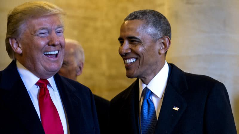 Donald Trump e Obama em evento oficial - Wikimedia Commons