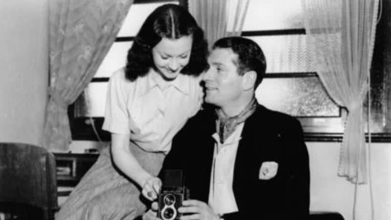 Vivien Leigh e Laurence Olivier no início do relacionamento - Wikimedia Commons