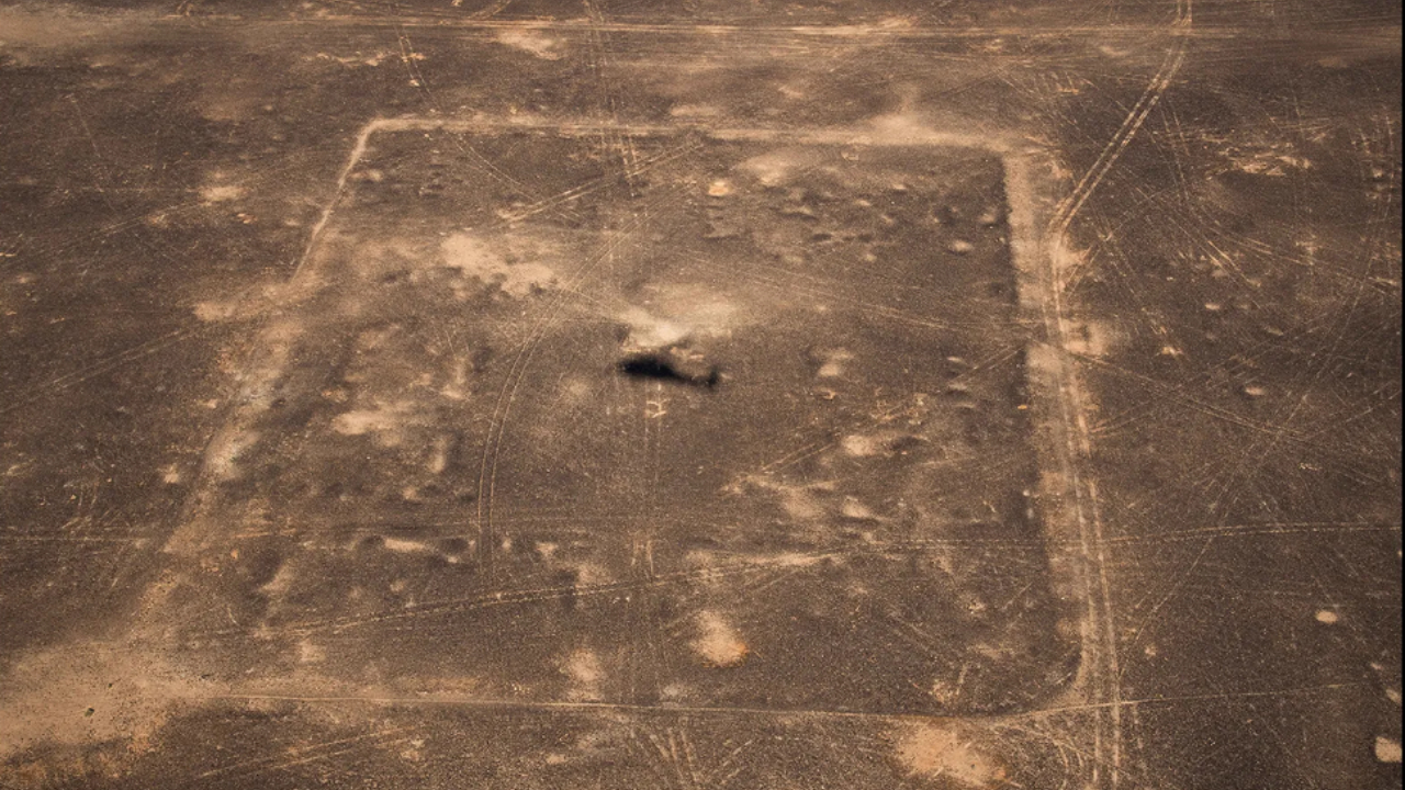 Fotografia aérea de antigo acampamento militar romano