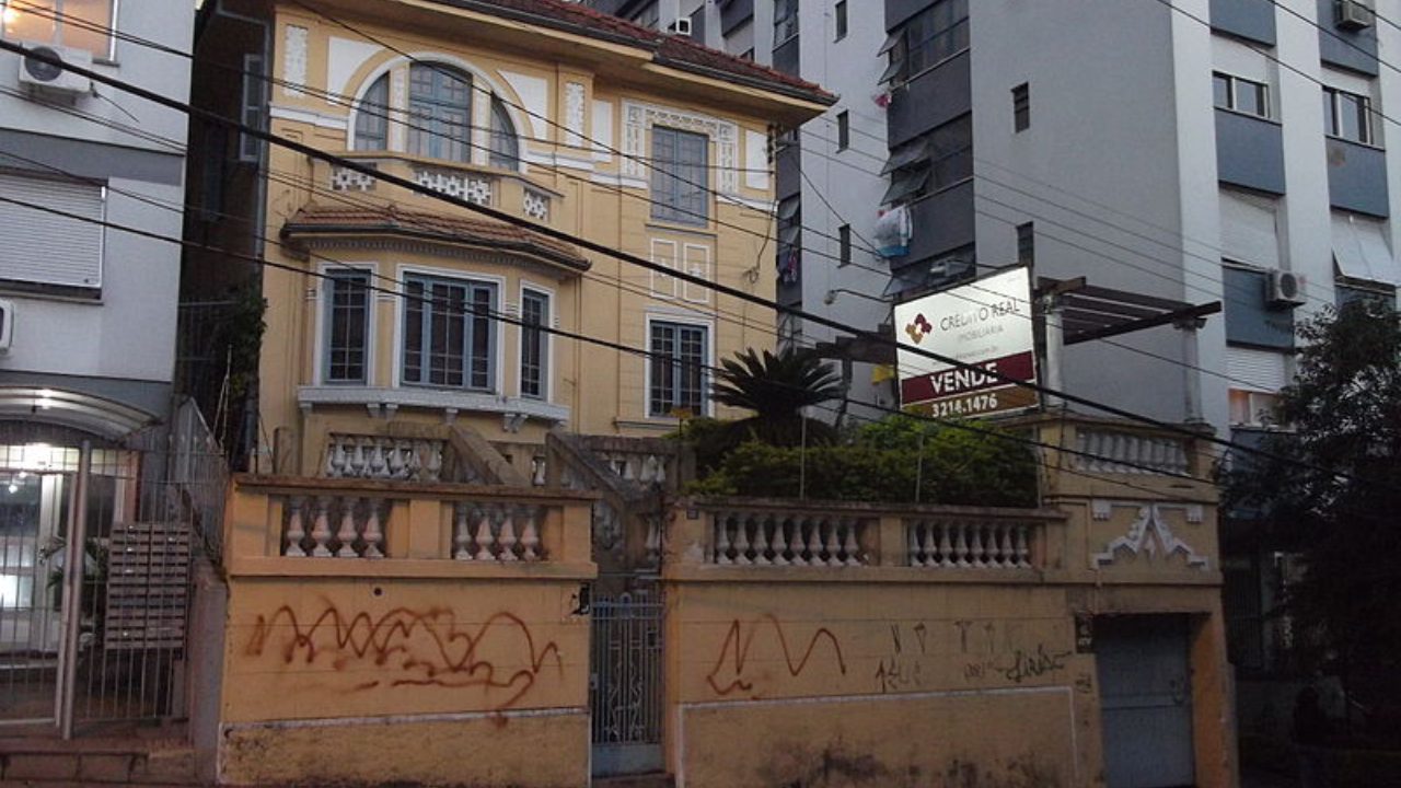 Fotografia atual de casarão em que funcionou o Dopinho, primeiro centro de tortura clandestino da Ditadura Militar do Brasil