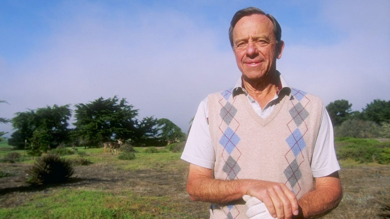 Alan Shepard, astronauta que jogou golfe na Lua, em fotografia de 1995