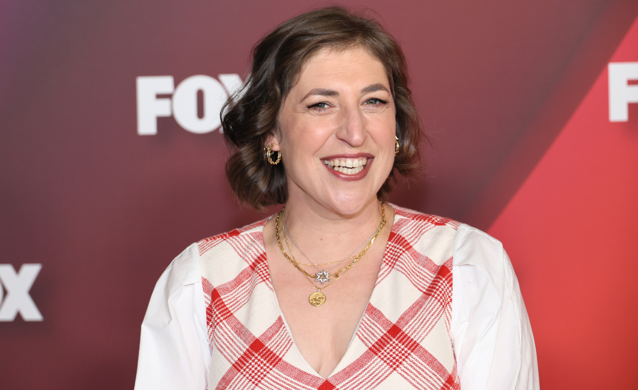 A atriz Mayim Bialik, que dá vida à personagem Amy Farrah Fowler em 'The Big Bang Theory'