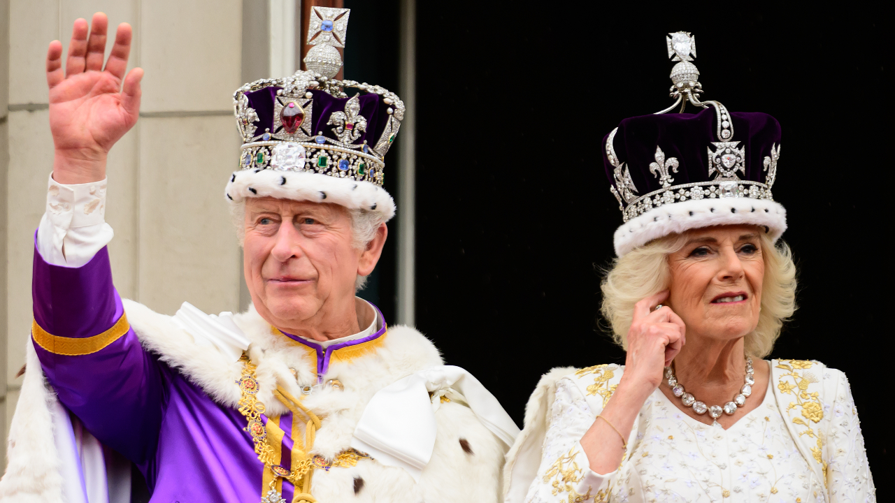 Charles III e Camilla Parker Bowles, rei e rainha do Reino Unido